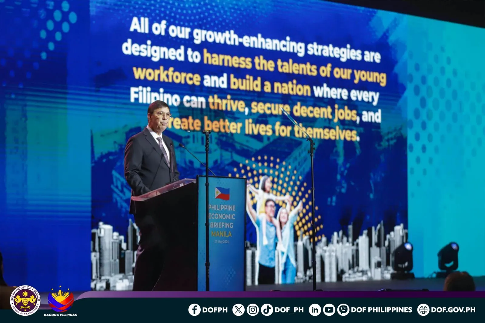 Read more about the article Recto upbeat on PH econ outlook supported by a more open and liberalized investment policy landscape to lift 14M Filipinos out of poverty